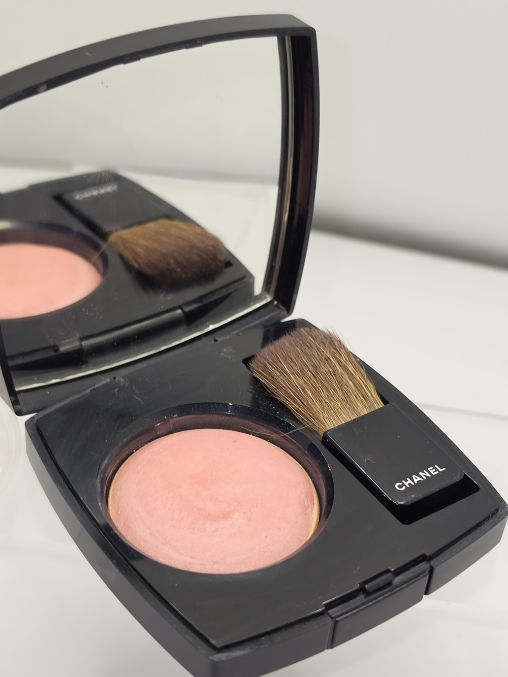 RARE CHANEL JOUES CONTRASTE Powder Blush- 95 - "COMPLIMENT" - Picture 5 of 8